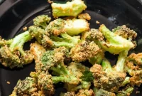 Crispy Air-Fryer Breaded Broccoli Bites — Keto-Friendly Snack