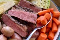 Slow Cooker Corned Beef and Cabbage Recipe for Tender Results