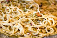 Pasta Aglio e Olio: Garlic & Chili Flake Spaghetti