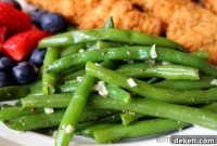 Garlic Sautéed Green Beans with Lemon Zest