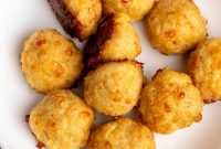 Flavorful Baked Chicken Meatballs with Garlic and Herbs