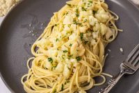 Roasted Cauliflower Pasta with Garlic and Lemon