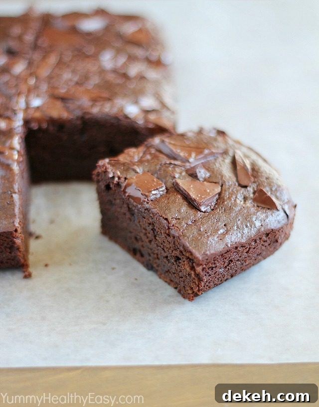 Skinny Chocolate Brownies by Yummy Healthy Easy