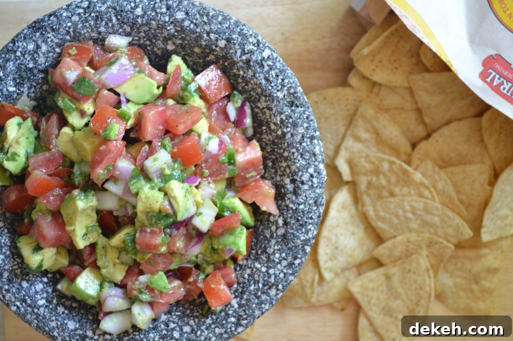 Pico de Guaco and Chips