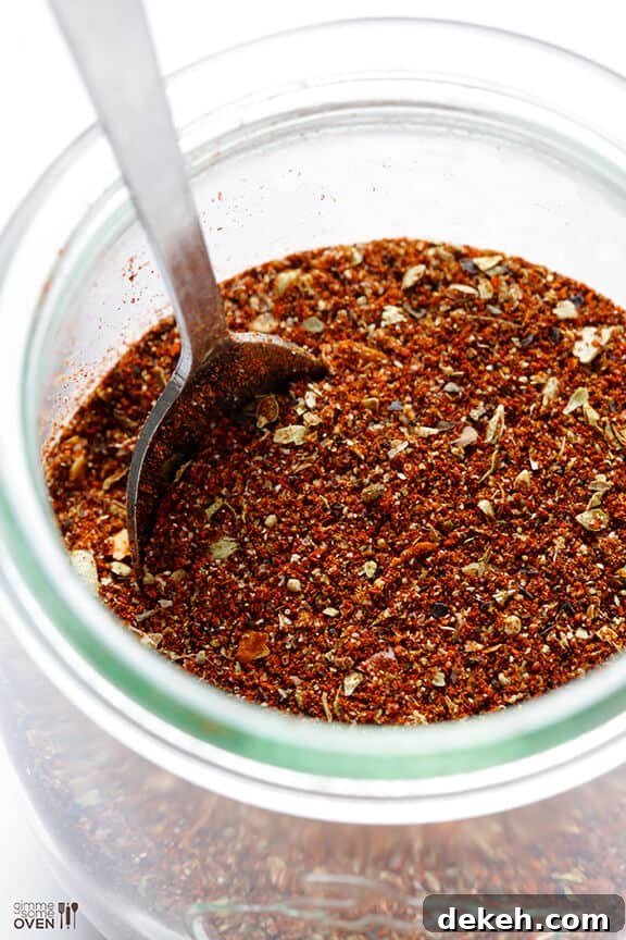 Homemade Taco Seasoning | gimmesomeoven.com #diy