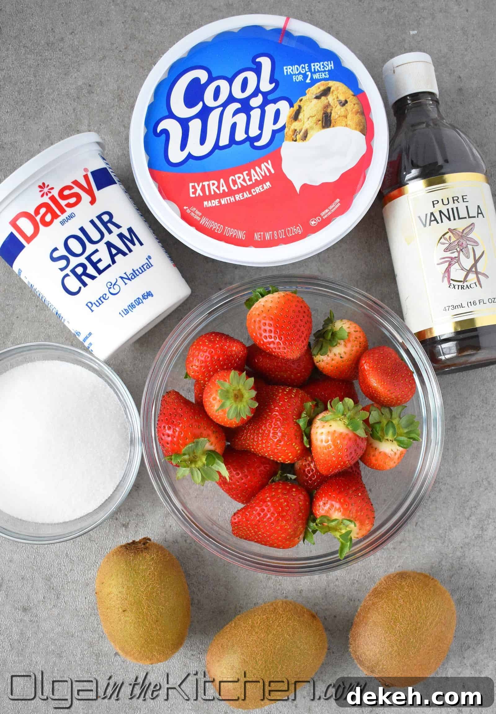 sour cream frosting ingredients