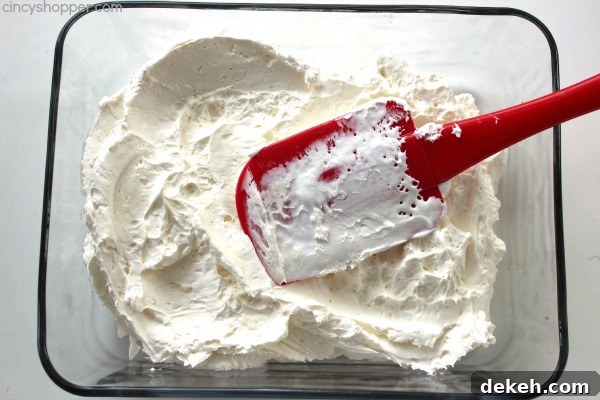 Cherry Cheesecake Dip - Just 4 Ingredients. Makes for a perfect appetizer. Serve them with graham crackers, Nilla wafers, or even pretzels.