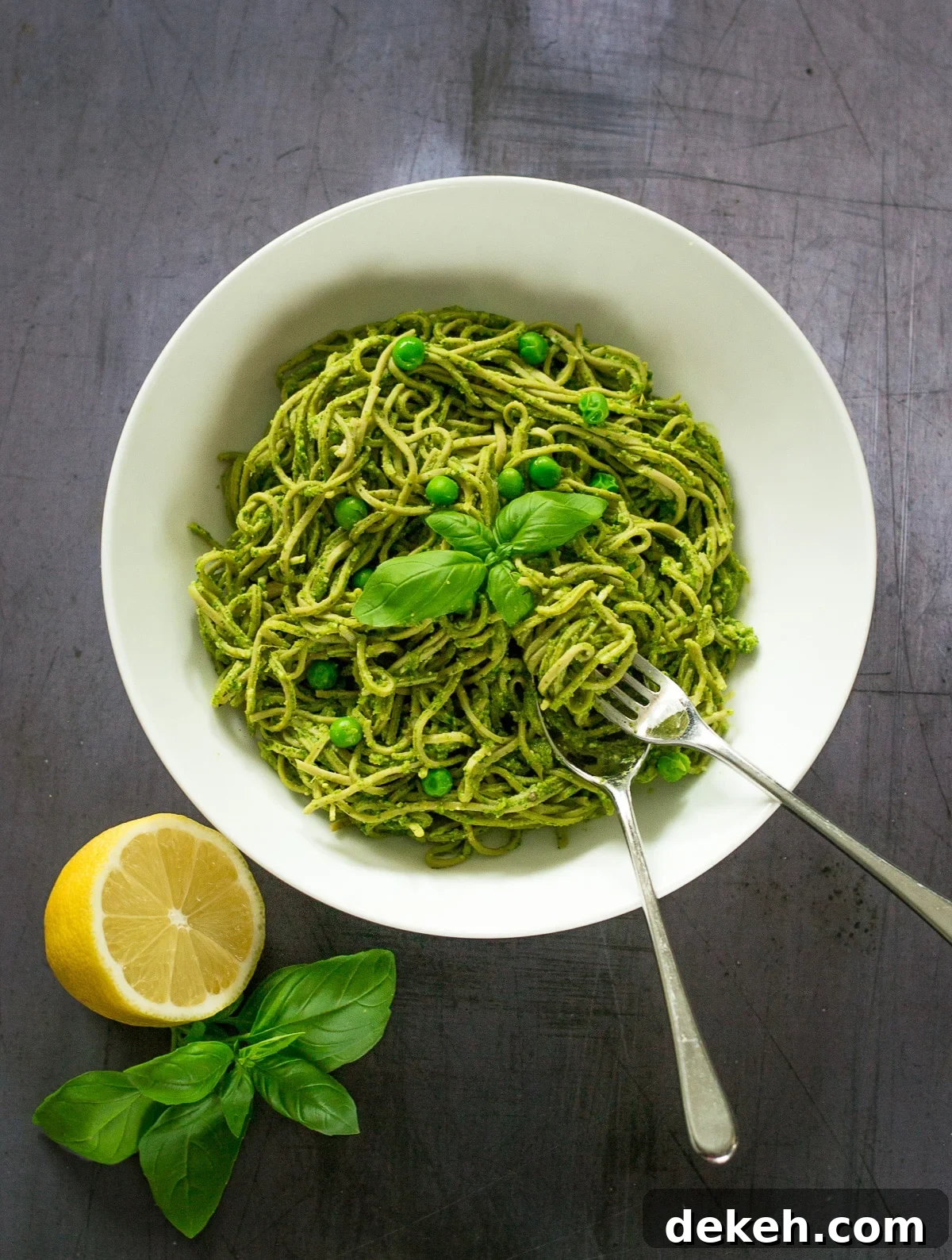 Green Pasta Sauce