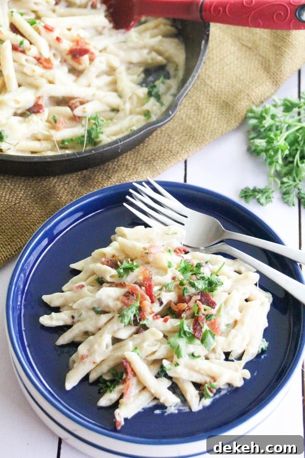 Easy, Creamy Garlic Parmesan Bacon Pasta Recipe