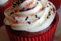Red Velvet Cupcakes with Silky Cream Cheese Frosting