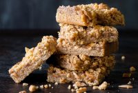 Chewy Apple Butter Dessert Bars with Cinnamon Crumble