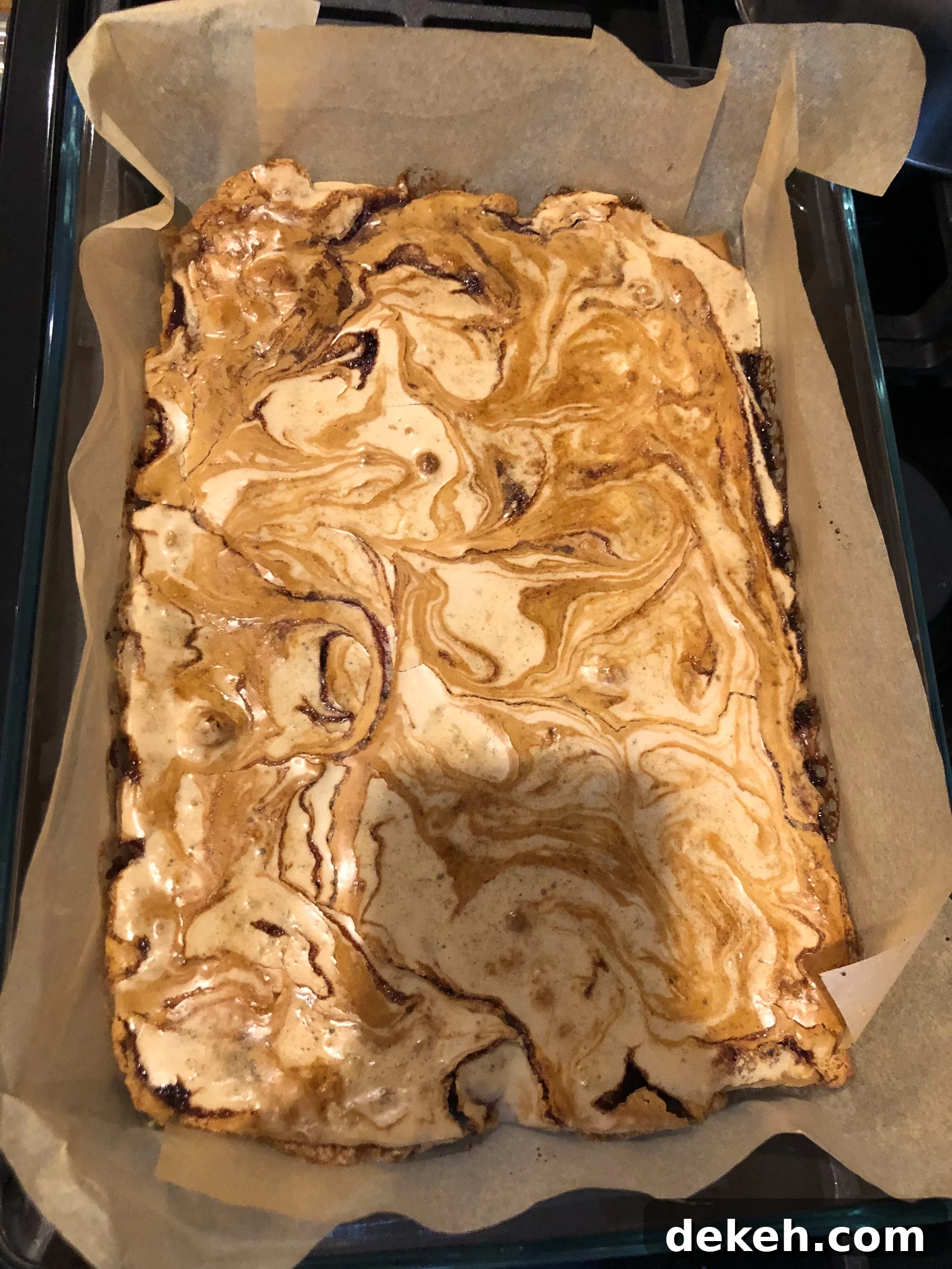 Makronsnitter after baking.