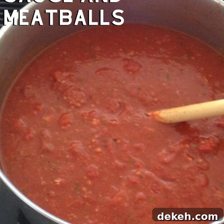 Nanny's Spaghetti Sauce and Meatballs